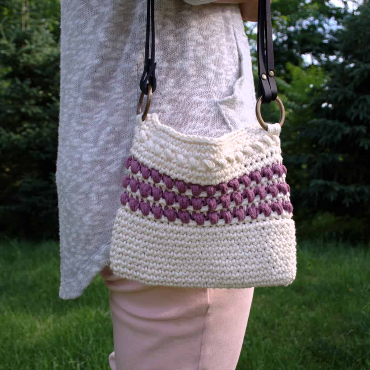 Mini Crochet Tote Bag - Red Clover Pattern - Crochet . Life